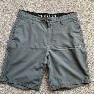 Men’s Hurley Hybrid Shorts size 34